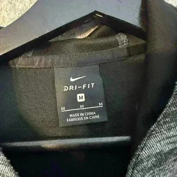 Men’s Nike Wake Forest Basketball Hoodie - Medium - Picture 3 of 3